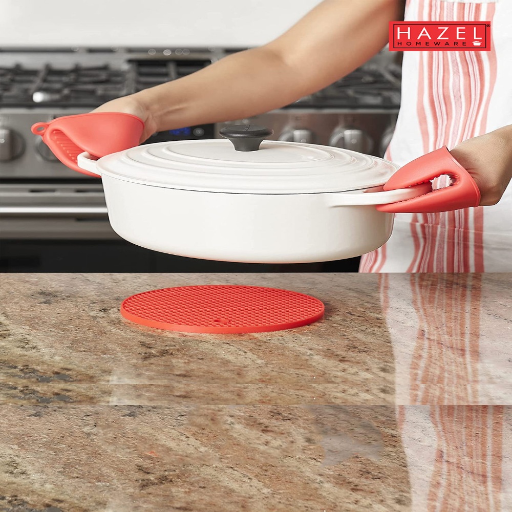 HAZEL Silicon Mats with Oven Mitts | 2 Piece Sincone Trivet with 1 Pair Heat Resistant Pinch Mitten Pot Holder For Kitchen, Multi color