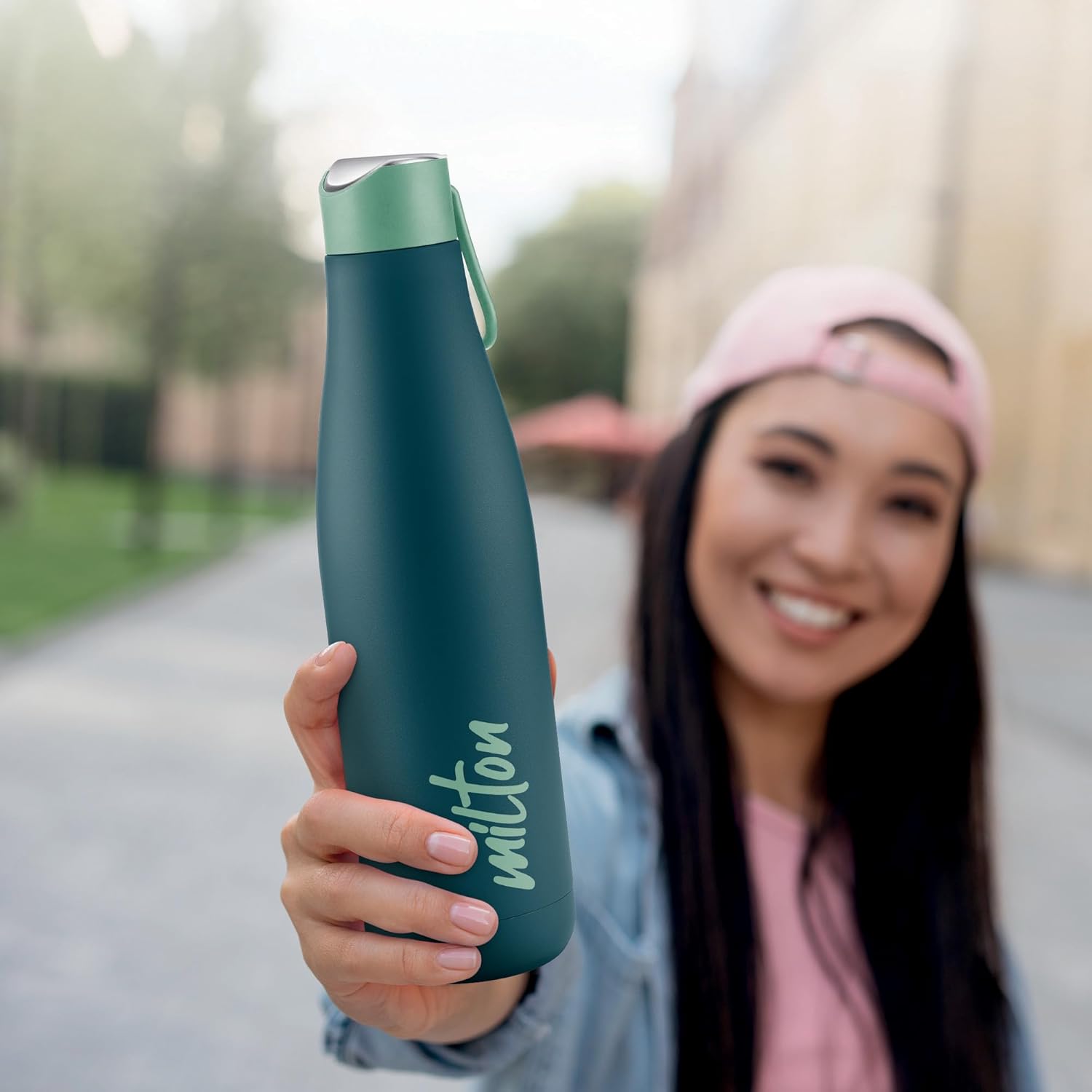 Milton Fame 800 Thermosteel Water Bottle 740 ml, 24 Hr Hot and Cold I Leak Proof Lid, ISI Certified I Vacuum Insulated I for Office, Gym, School I Teal Blue