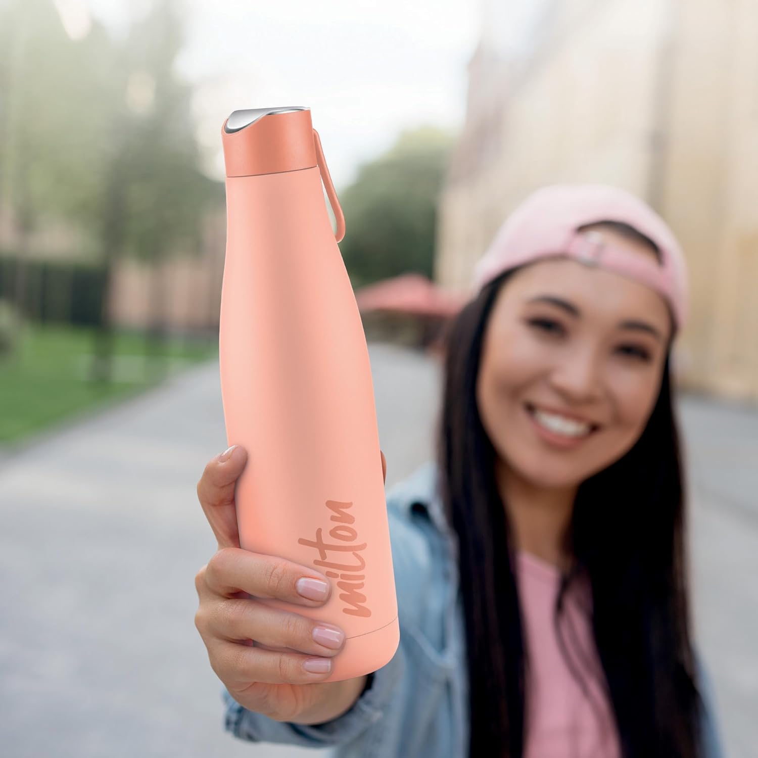 Milton Fame 800 Thermosteel Water Bottle 740 ml, 24 Hr Hot and Cold I Leak Proof Lid, ISI Certified I Vacuum Insulated I for Office, Gym, School I Peach