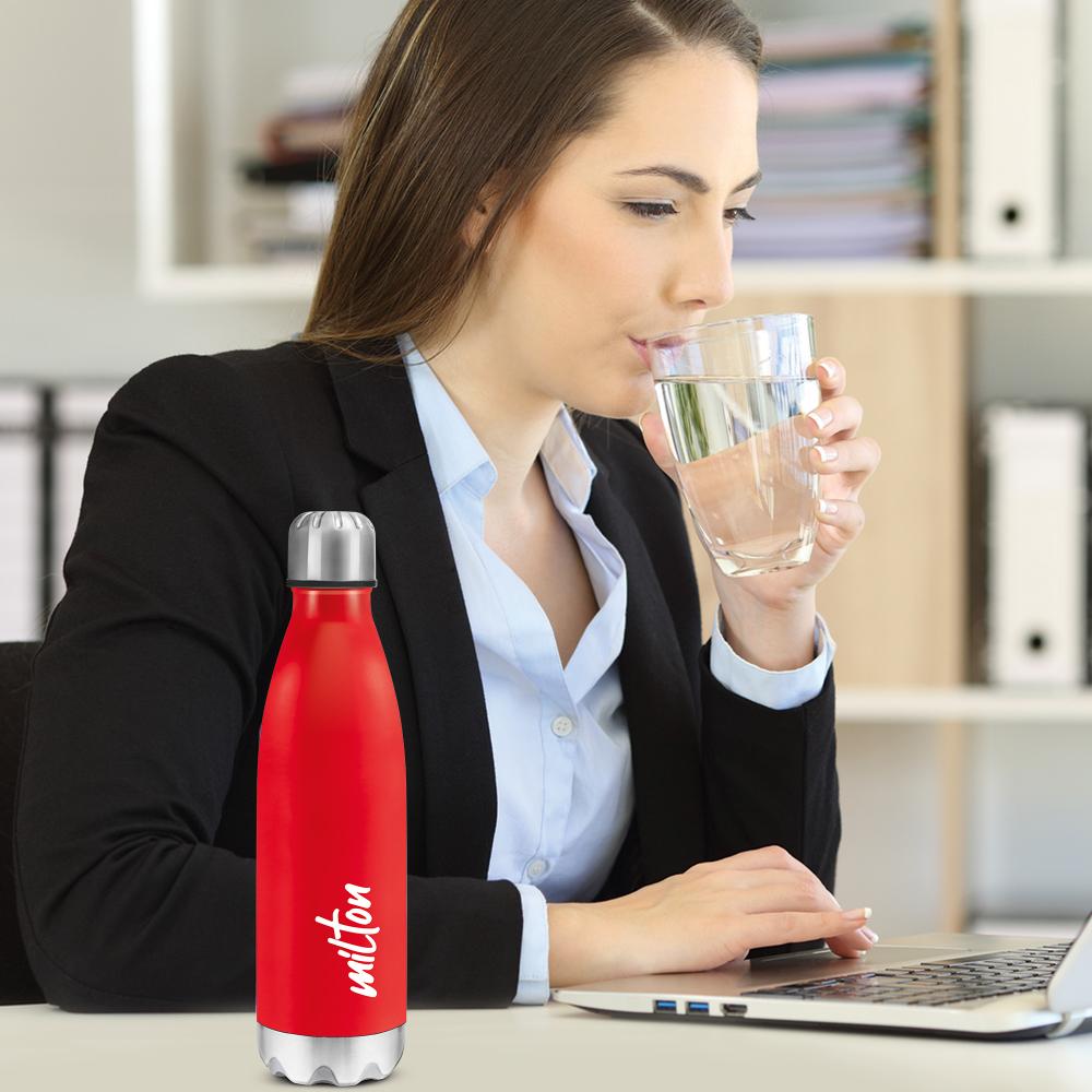 MILTON Shine 1000 Stainless Steel Water Bottle 900 ml, Single Walled, ISI Certified I Leak Proof Lid, Rust Proof I For School, Office, Gym I Red