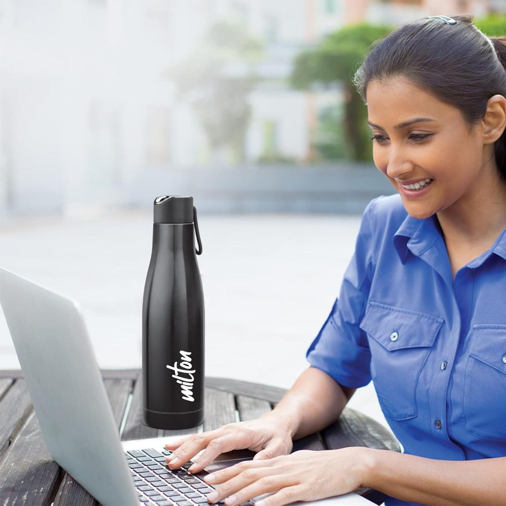 Milton Fame 800 Thermosteel Water Bottle 760 ml, 24 Hr Hot and Cold I Leak Proof Lid, ISI Certified I Vacuum Insulated I for Office, Gym, School I Black