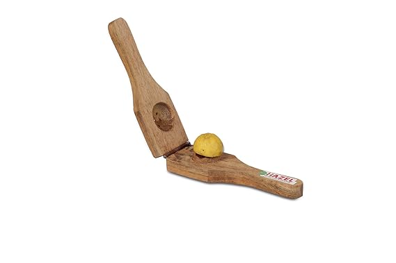 HAZEL Wooden Lemon Squeezer & Masher