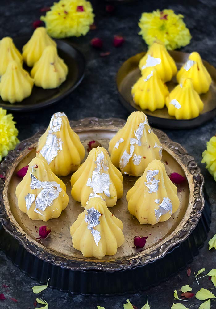 DS Ganpati Modak Sweet Mithai Chocolate Sancha Mould Combo with Strip Mould, Plastic