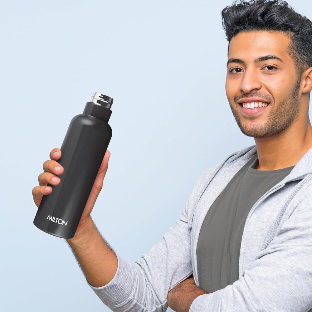Milton Felice 900 Thermosteel Water Bottle 715 ml, 24 Hr Hot and Cold I Leak Proof Lid, ISI Certified I Vacuum Insulated I for Office, Gym, School I Black