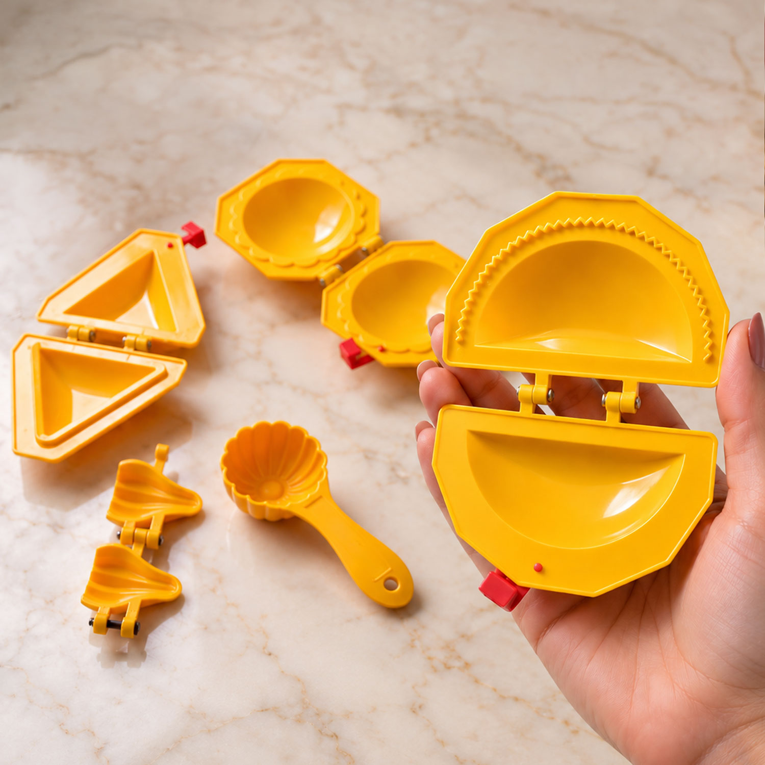 DS Kachori Samosa Modak Karanji Mould with Prasad Mud Scoop, Plastic