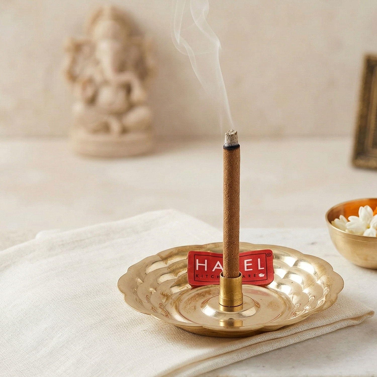 HAZEL Dhoop Stand For Puja | Brass Dhoop Batti Holder | Incense Stick Stand with Ash Catcher For Pooja | Dhup Stick Stand (8 x 1.5 cm)