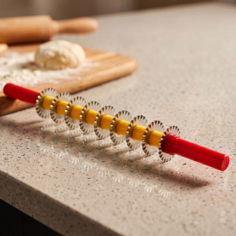DS Big Plastic Handle Roller Cutter Mithai, KajuKatli, ShanakarPada Cutter With Stainless Steel blades